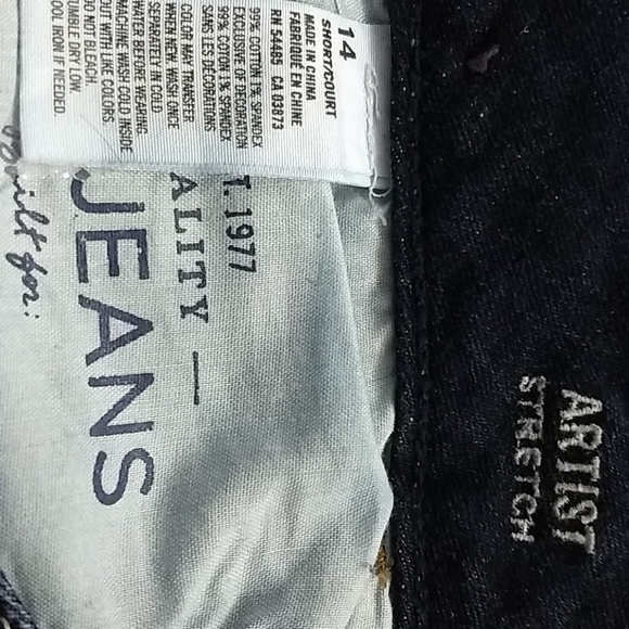 American Eagle Jeans - Picture 9 of 9
